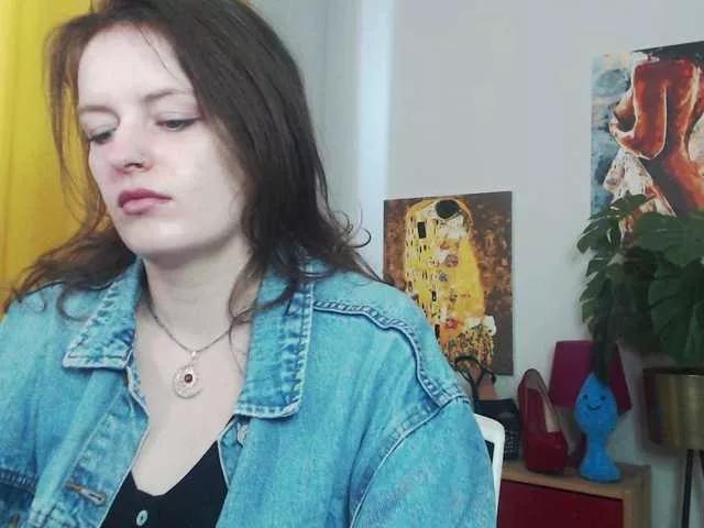 Explore our live girls sluts from our Custom and Multi clubs and checkout exclusive access to highly interactive content, such as shape, hair, titties, pussy type and many more.