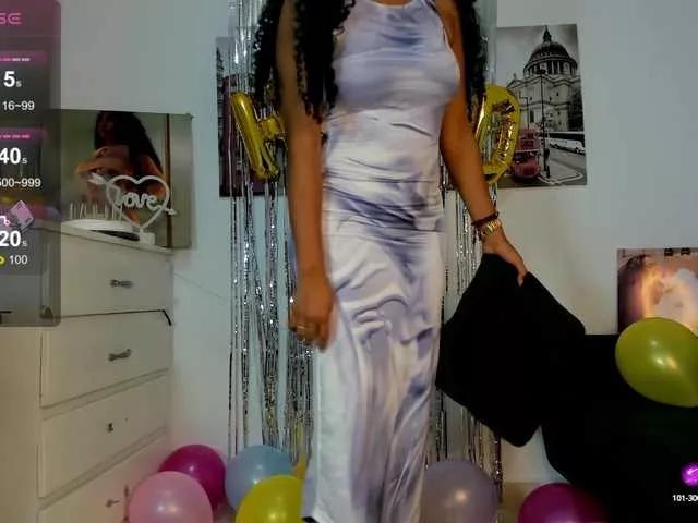 Explore our live girls sluts from our Custom and Multi clubs and checkout exclusive access to highly interactive content, such as shape, hair, titties, pussy type and many more.