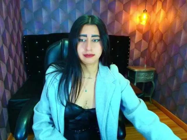 Explore our live girls sluts from our Custom and Multi clubs and checkout exclusive access to highly interactive content, such as shape, hair, titties, pussy type and many more.