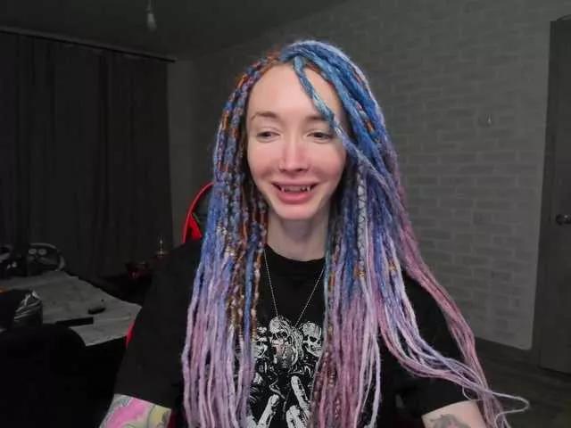 Explore our live girls sluts from our Custom and Multi clubs and checkout exclusive access to highly interactive content, such as shape, hair, titties, pussy type and many more.