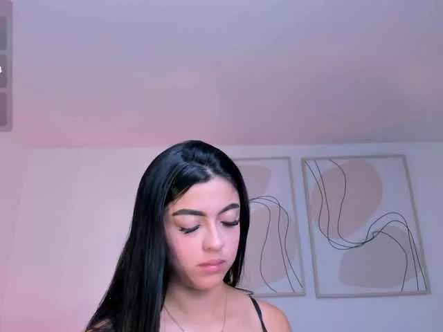 Explore our live girls sluts from our Custom and Multi clubs and checkout exclusive access to highly interactive content, such as shape, hair, titties, pussy type and many more.