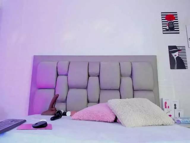 NatashaEvannss from BongaCams