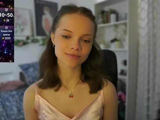 Explore our live girls sluts from our Custom and Multi clubs and checkout exclusive access to highly interactive content, such as shape, hair, titties, pussy type and many more.
