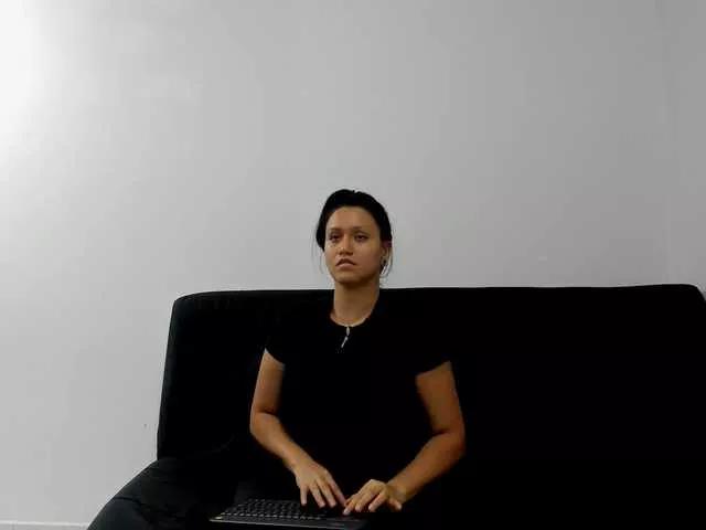 neongloom from BongaCams