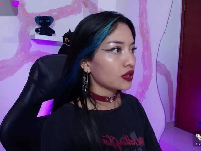 Explore our live girls sluts from our Custom and Multi clubs and checkout exclusive access to highly interactive content, such as shape, hair, titties, pussy type and many more.
