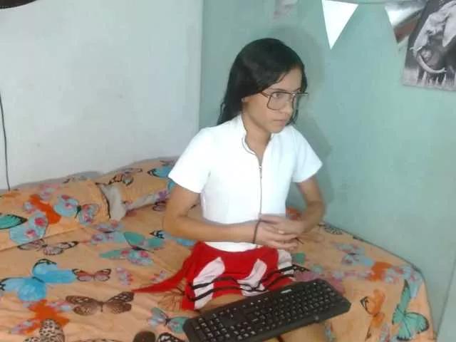 Explore our live girls sluts from our Custom and Multi clubs and checkout exclusive access to highly interactive content, such as shape, hair, titties, pussy type and many more.