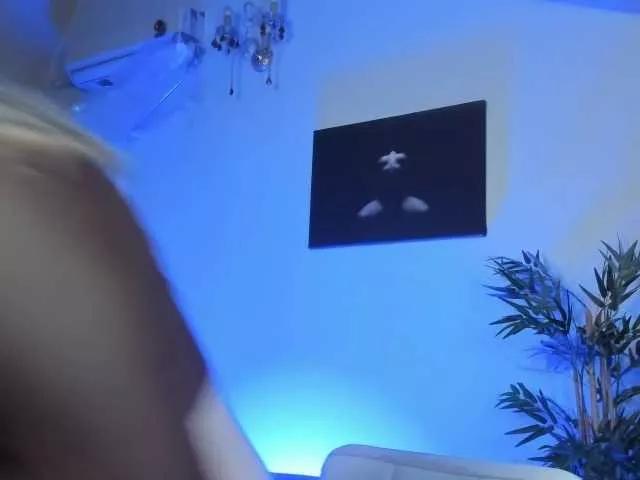 NovaHollisx from BongaCams is Freechat