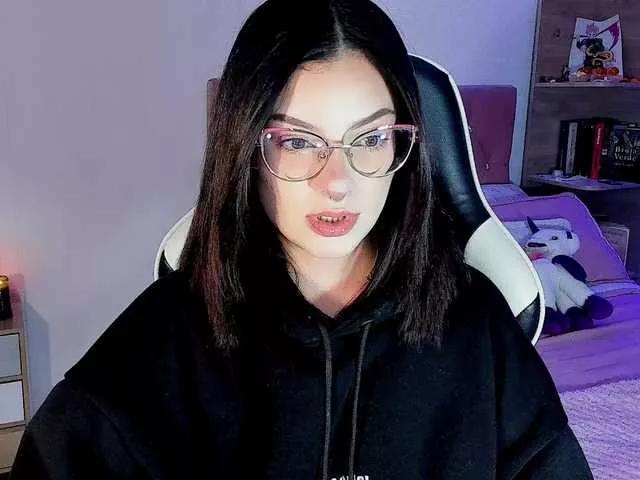 Explore our live girls sluts from our Custom and Multi clubs and checkout exclusive access to highly interactive content, such as shape, hair, titties, pussy type and many more.