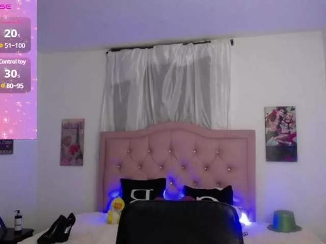 Oriana-vega webcams show profile image 
