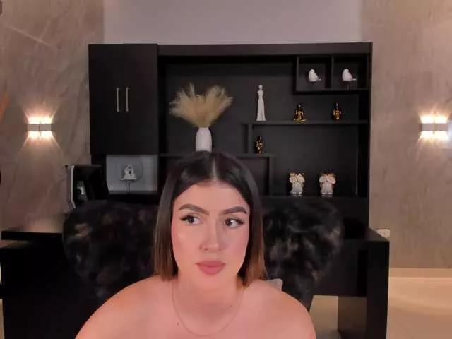 Explore our live girls sluts from our Custom and Multi clubs and checkout exclusive access to highly interactive content, such as shape, hair, titties, pussy type and many more.