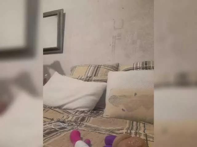 Pearlove1990 from BongaCams is Freechat