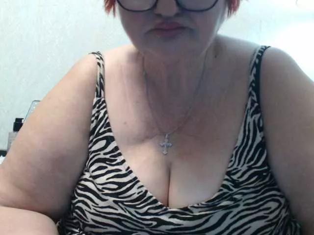 PeggySoft from BongaCams