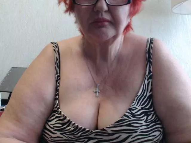 PeggySoft from BongaCams
