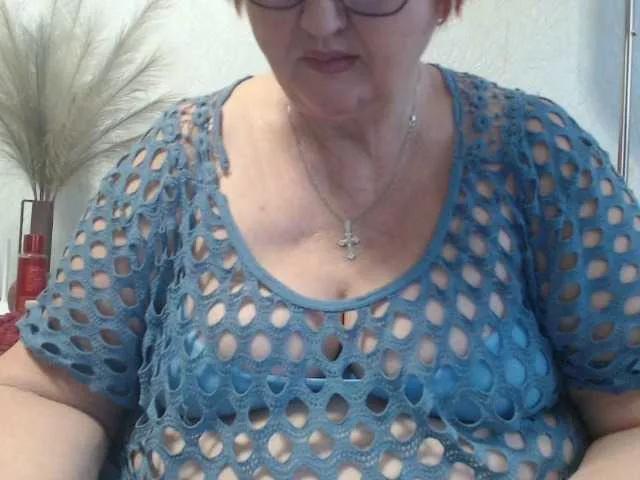 PeggySoft from BongaCams