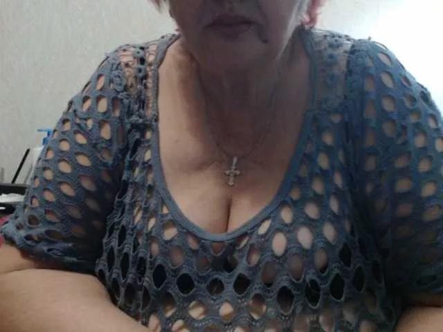 PeggySoft from BongaCams