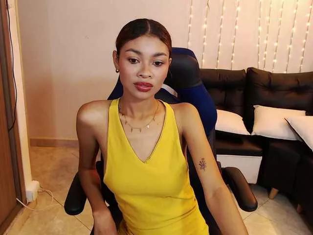 Explore our live girls sluts from our Custom and Multi clubs and checkout exclusive access to highly interactive content, such as shape, hair, titties, pussy type and many more.