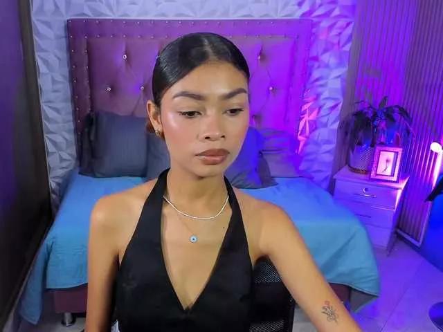 Perlast from BongaCams is Freechat