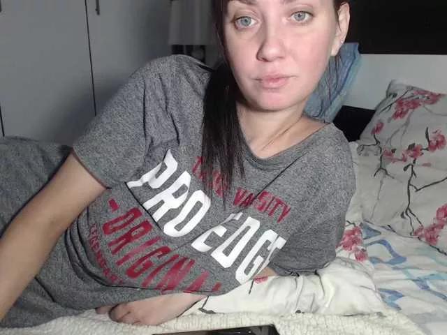 petitedanielle from BongaCams is Freechat