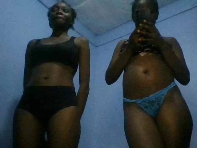 Petitegals from BongaCams is Freechat