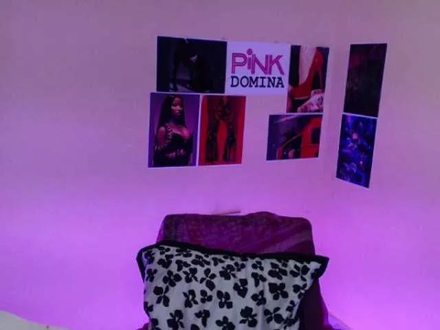 Explore our live girls sluts from our Custom and Multi clubs and checkout exclusive access to highly interactive content, such as shape, hair, titties, pussy type and many more.