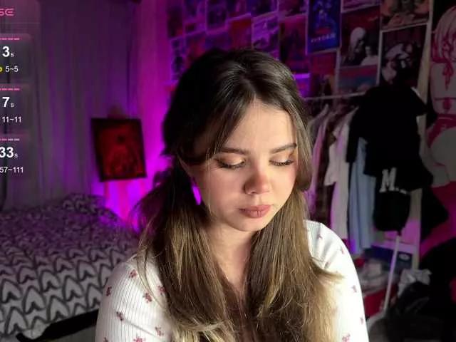 Explore our live girls sluts from our Custom and Multi clubs and checkout exclusive access to highly interactive content, such as shape, hair, titties, pussy type and many more.