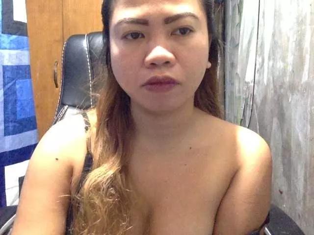 Pinnky69 from BongaCams