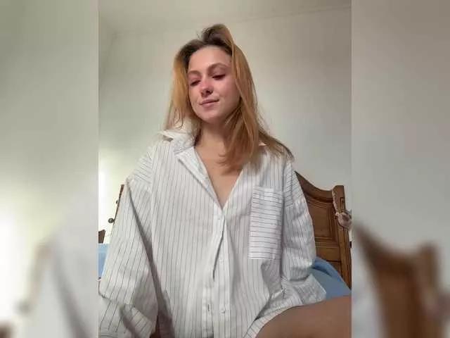 poppysweety122 from BongaCams is Freechat