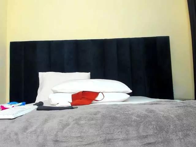 Photos of Pretty-Queen from BongaCams is Freechat