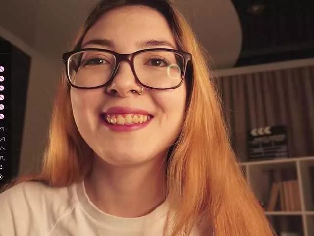Pussy-Pikmi from BongaCams