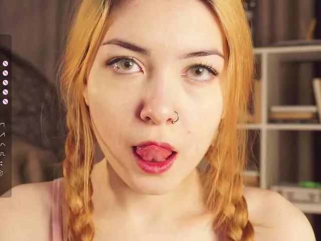 Pussy-Pikmi from BongaCams