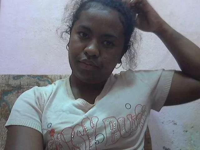 Queencamie from BongaCams