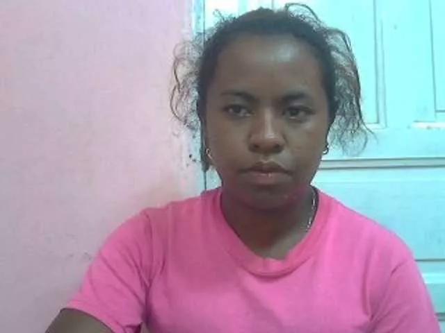 Queencamie from BongaCams