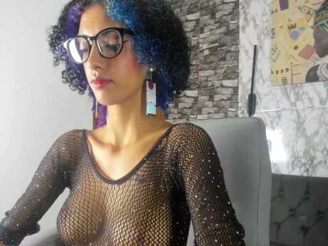 queencuarxxo from BongaCams