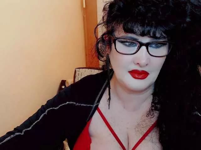 Explore our live girls sluts from our Custom and Multi clubs and checkout exclusive access to highly interactive content, such as shape, hair, titties, pussy type and many more.