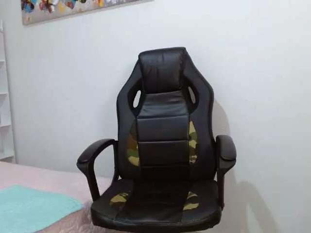 QueenScarlet from BongaCams