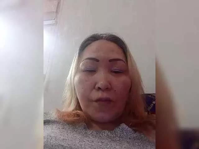 Qweentis from BongaCams