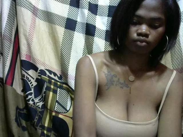 Rachina22 webcams show profile image 
