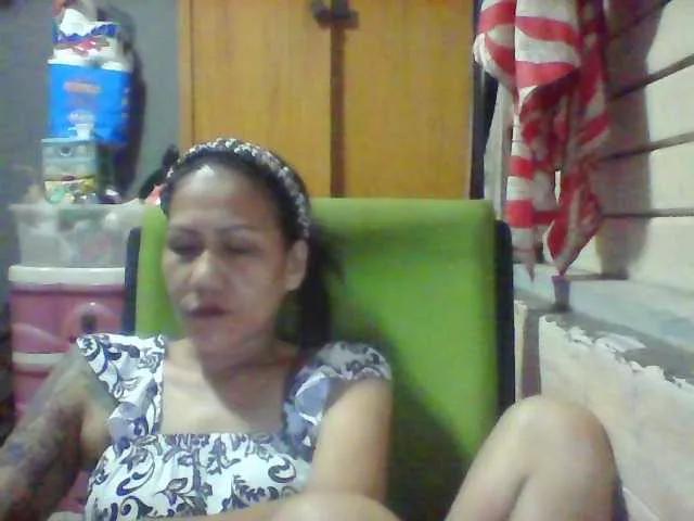 Rarra from BongaCams