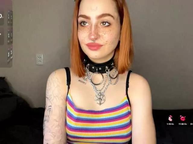 Explore our live girls sluts from our Custom and Multi clubs and checkout exclusive access to highly interactive content, such as shape, hair, titties, pussy type and many more.