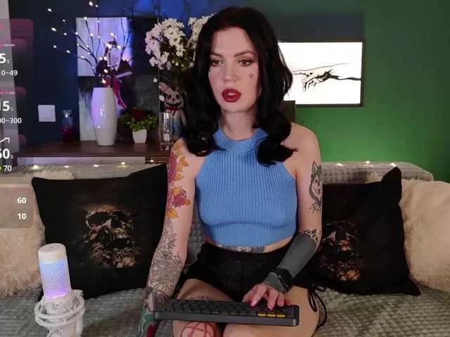 Explore our live girls sluts from our Custom and Multi clubs and checkout exclusive access to highly interactive content, such as shape, hair, titties, pussy type and many more.