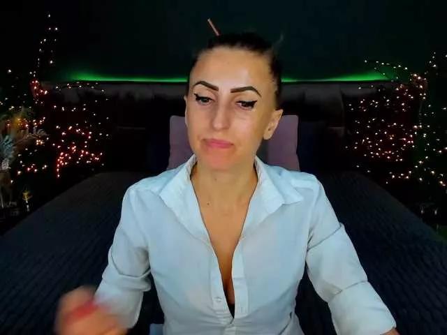 RebecaDiamond from BongaCams