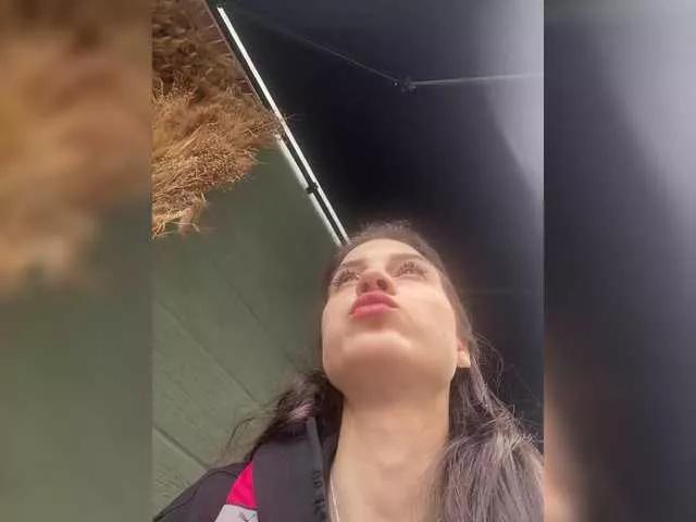 RebecaMur from BongaCams