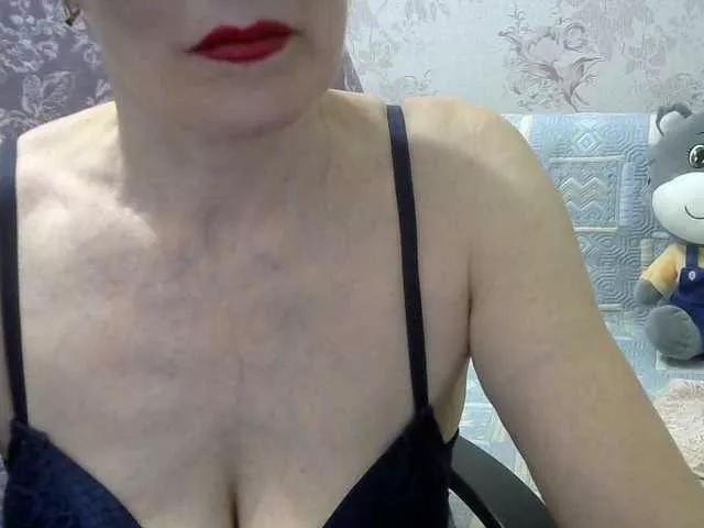 Explore our live girls sluts from our Custom and Multi clubs and checkout exclusive access to highly interactive content, such as shape, hair, titties, pussy type and many more.