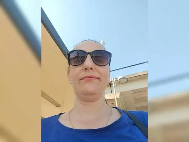 Rellaxx1 from BongaCams