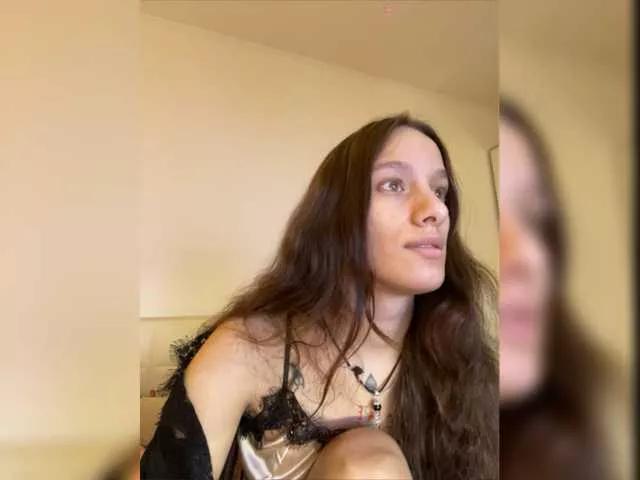 Explore our live girls sluts from our Custom and Multi clubs and checkout exclusive access to highly interactive content, such as shape, hair, titties, pussy type and many more.