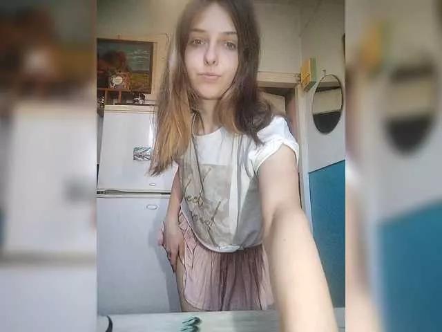 Roksolana2201 webcams show profile image 