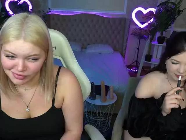 Explore our live girls sluts from our Custom and Multi clubs and checkout exclusive access to highly interactive content, such as shape, hair, titties, pussy type and many more.