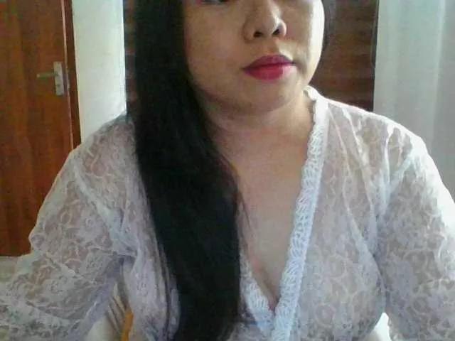 RossyLove from BongaCams