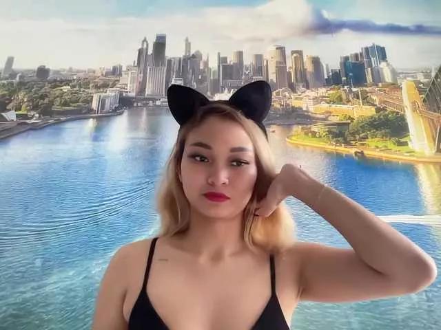 Explore our live girls sluts from our Custom and Multi clubs and checkout exclusive access to highly interactive content, such as shape, hair, titties, pussy type and many more.