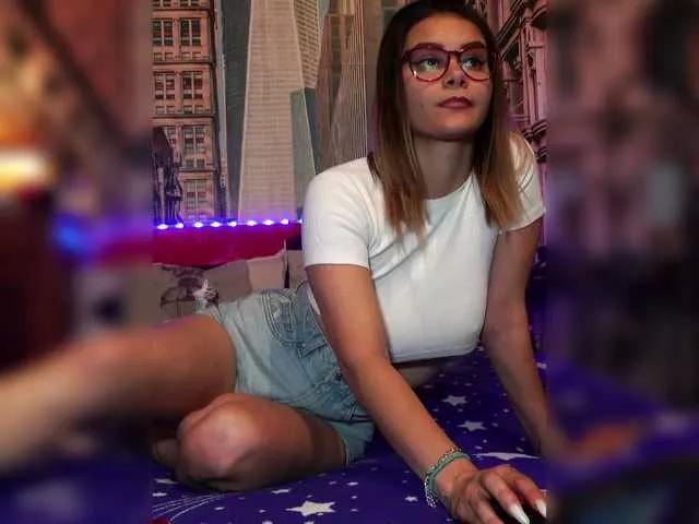 Explore our live girls sluts from our Custom and Multi clubs and checkout exclusive access to highly interactive content, such as shape, hair, titties, pussy type and many more.